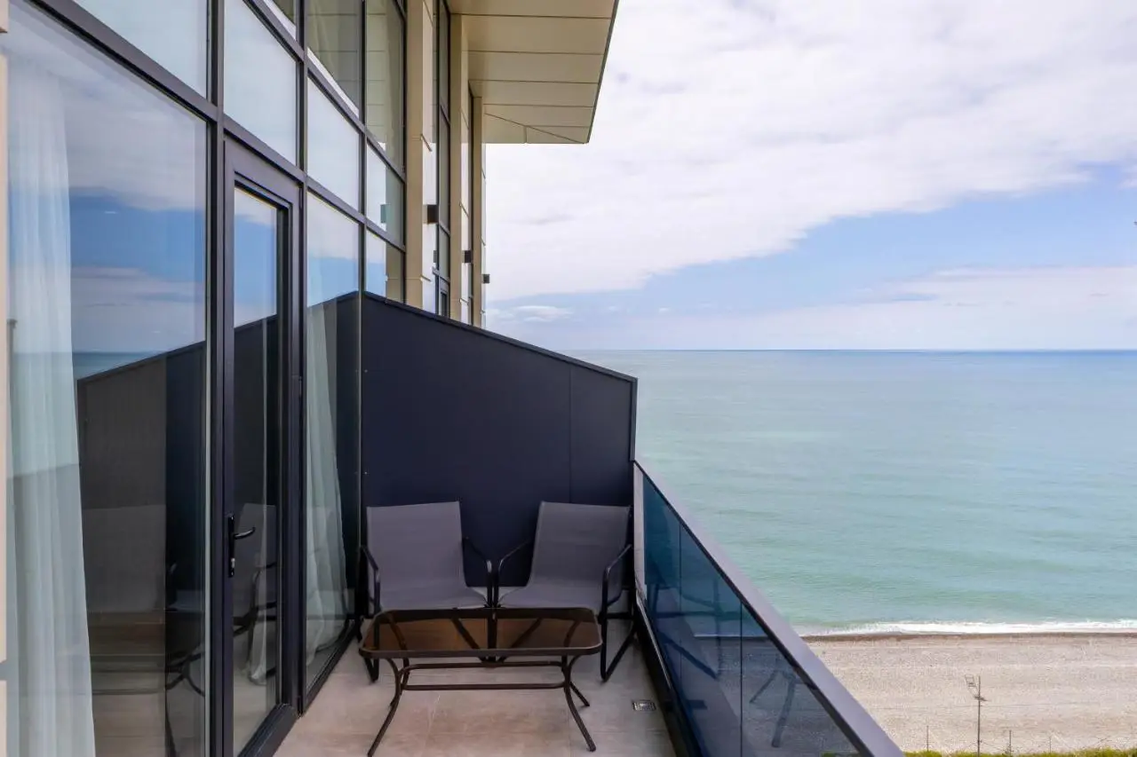 Green Side Apart Hotel Official