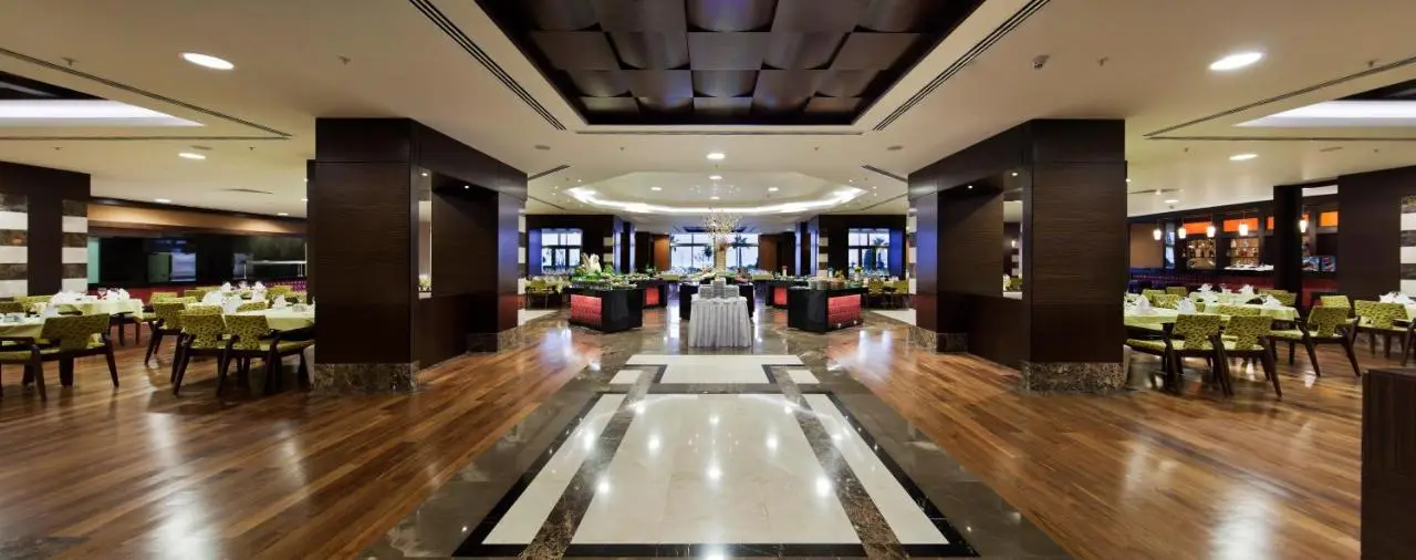 The Green Park Pendik