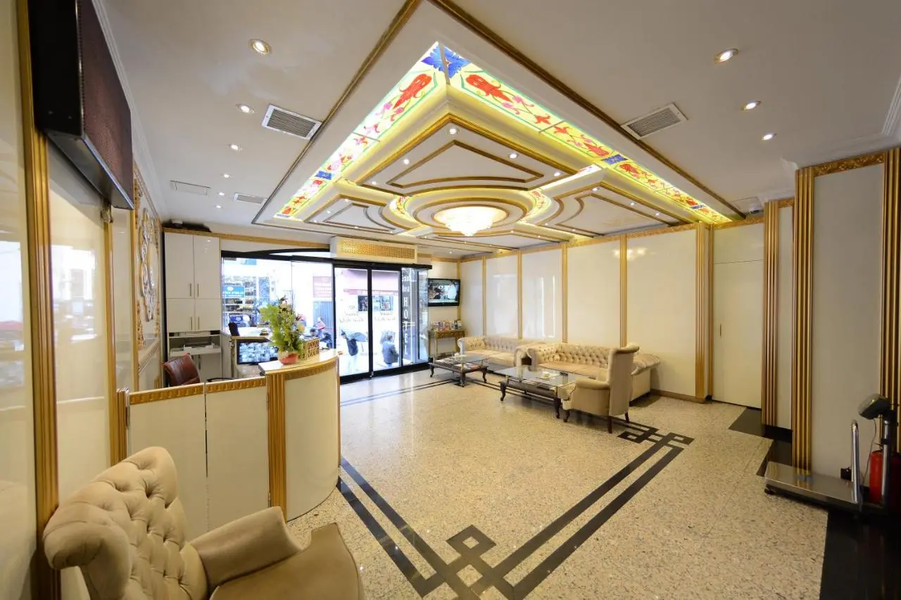 Grand Rosa Hotel
