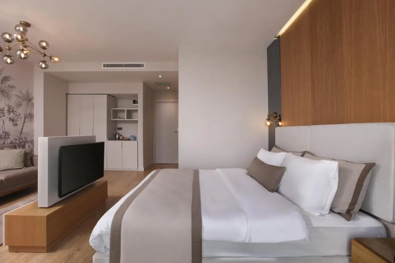 The Pearl Suites