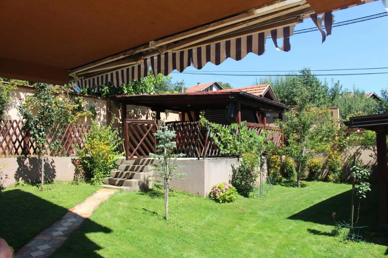 Villa Sarajevo gardens