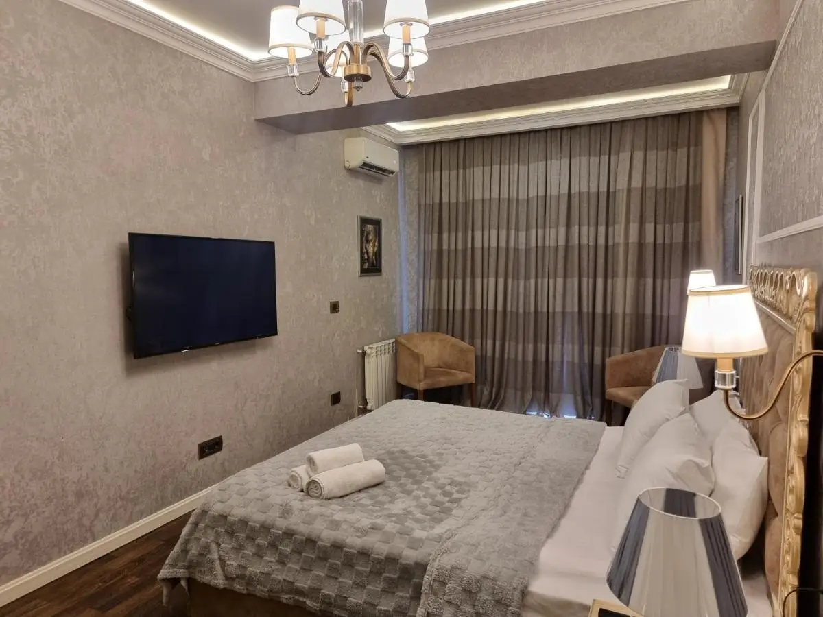 Park Azure Classic Apartment