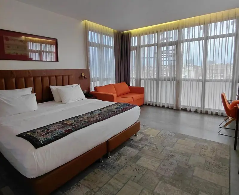 Numi Hotel