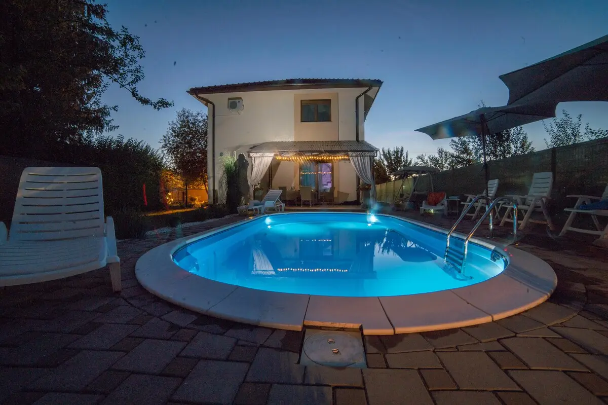 Riverside Plaza Villa