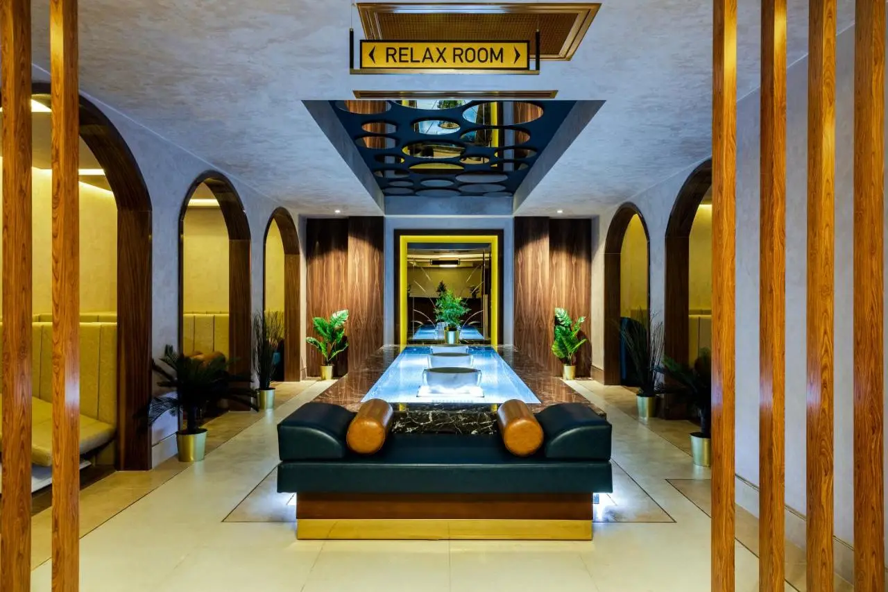 Beethoven Senfoni Hotel