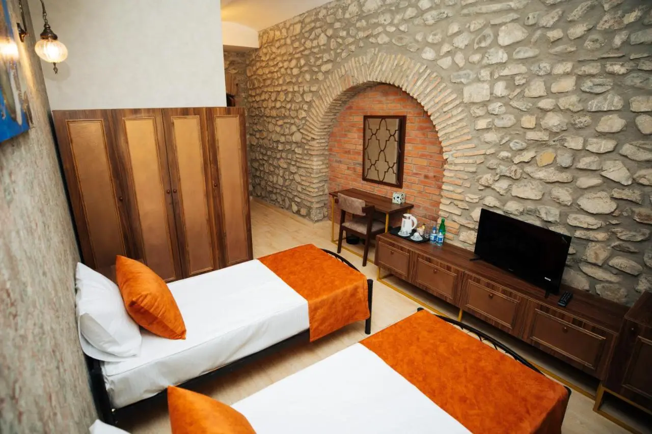 Art Hotel by ABAD Guest