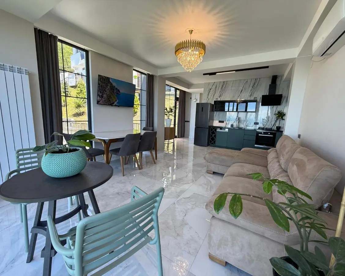 Villa Deluxe Kvariati