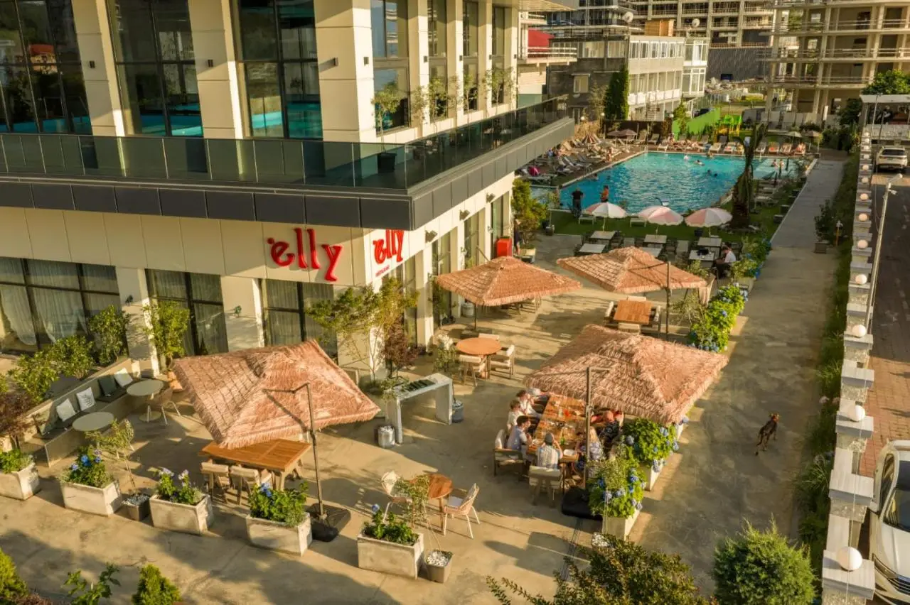 Green Side Apart Hotel Official
