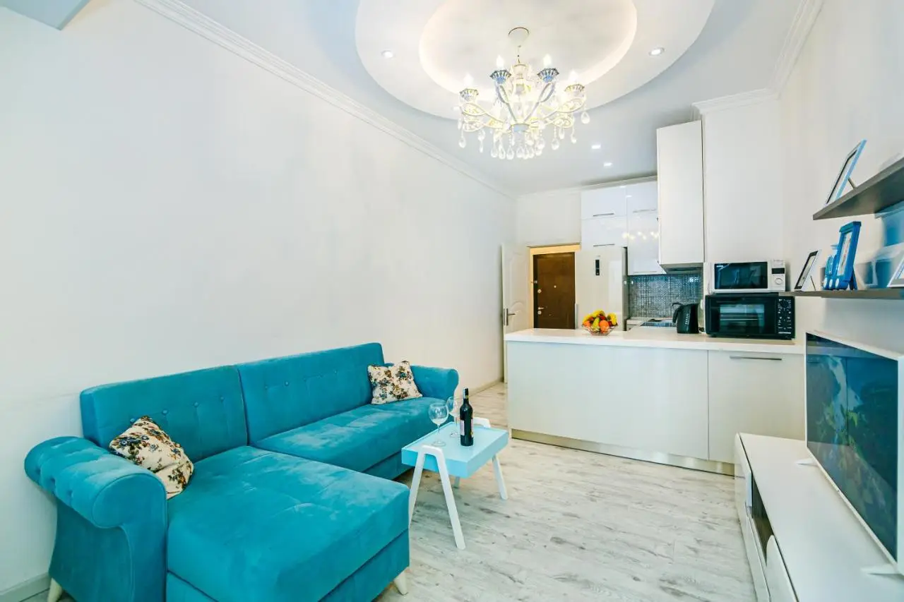Park azure sweet apartment by Baku Housing