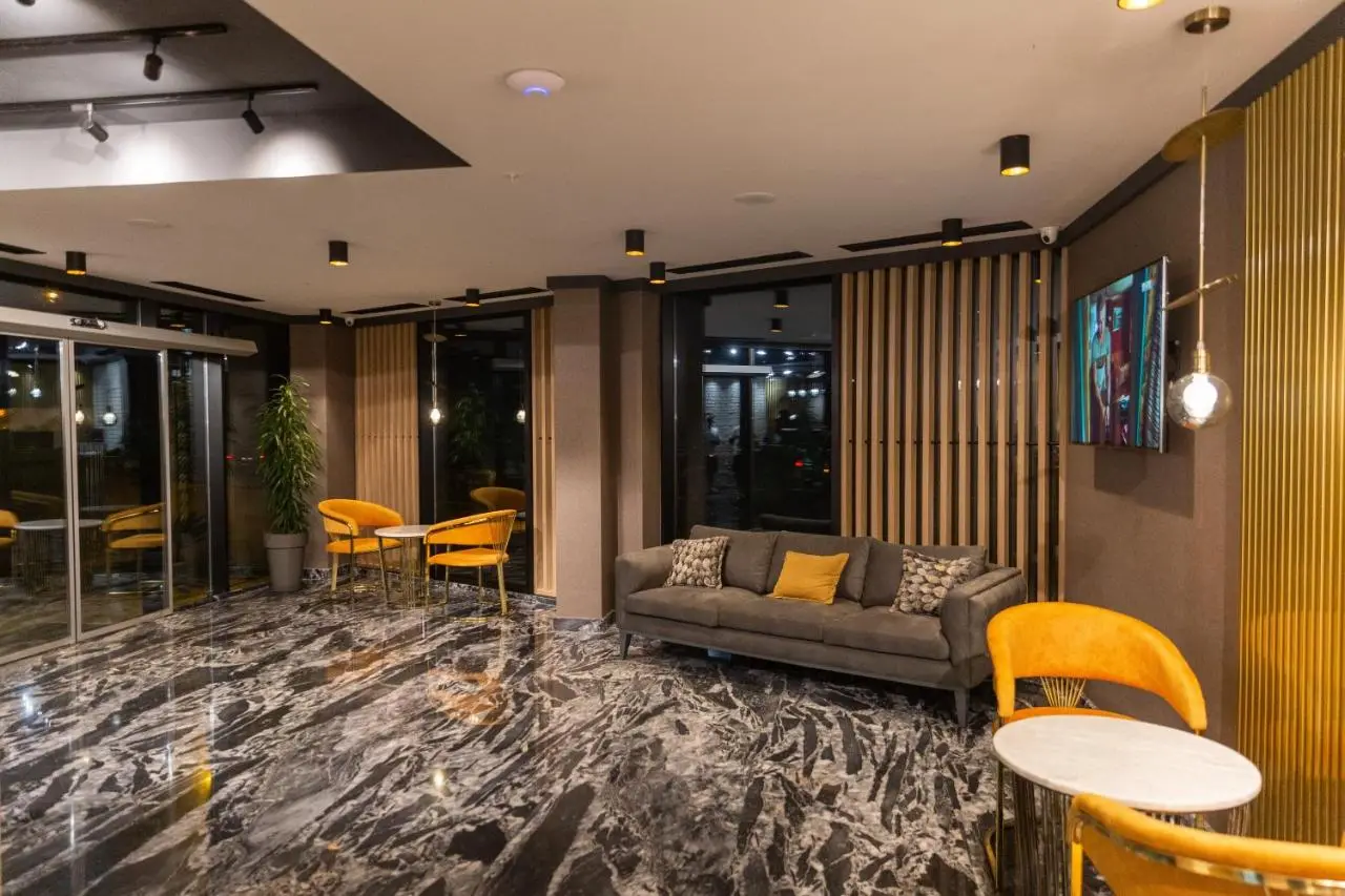 Cozy Loft Hotel