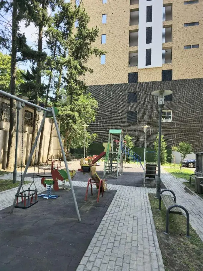 M2 Complex Spacious Apartment 2 on Kazbegi Avenue 25 in City Center