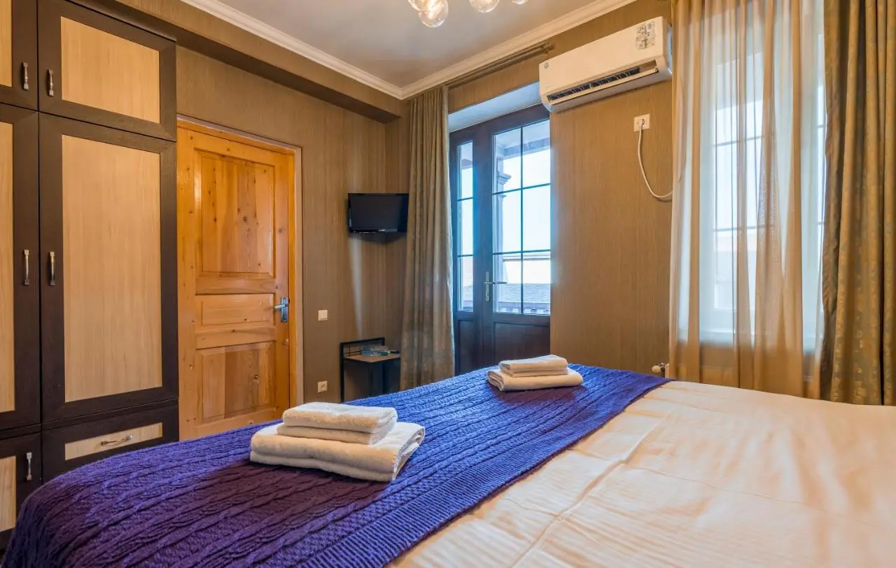 Hotel at Gomi 19