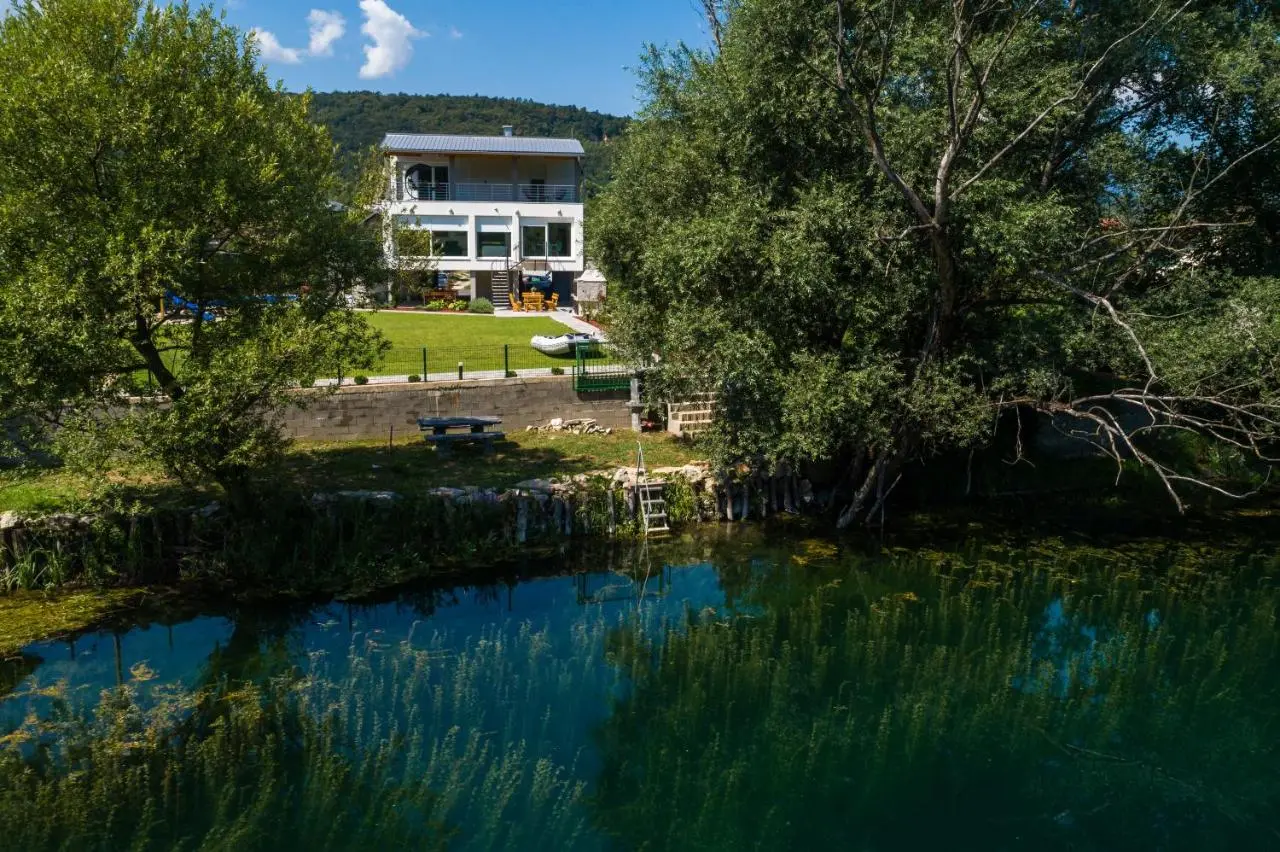 Summer Residence Una