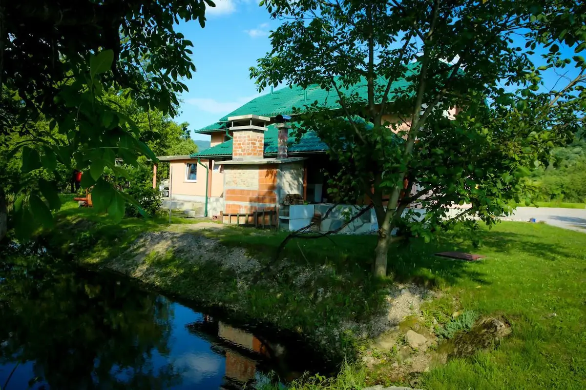 Weekend house Lohovo Noor na Uni