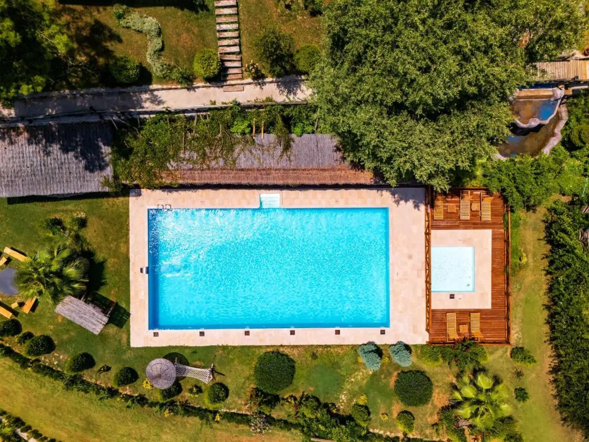 Botanik Göl Evleri