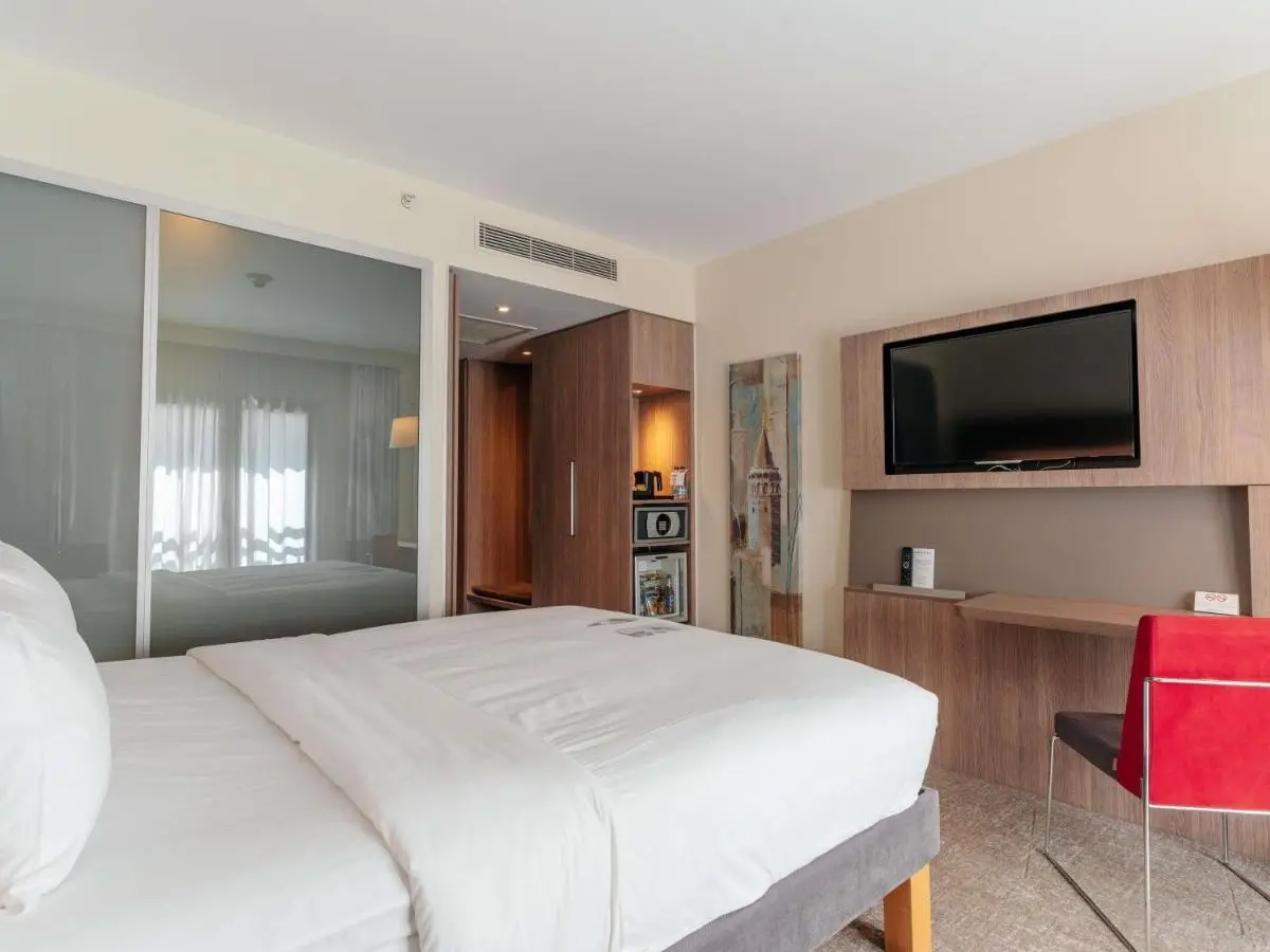 Novotel Istanbul Bosphorus Hotel