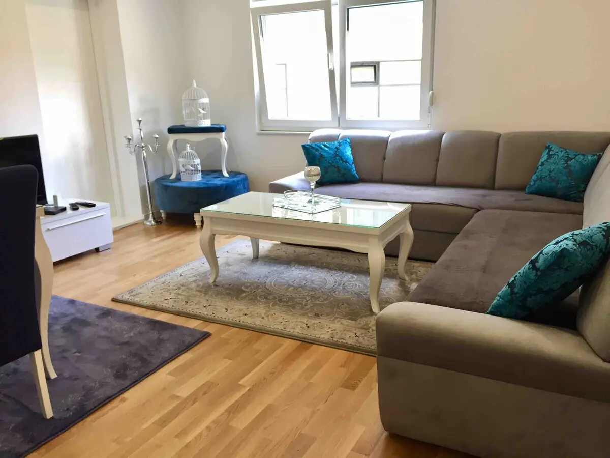 Apartment /Center/ 400 m from National Theatre