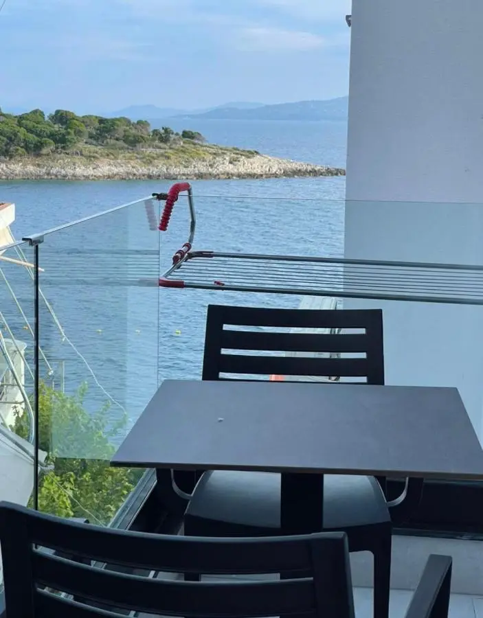 Villa Xhefri 2