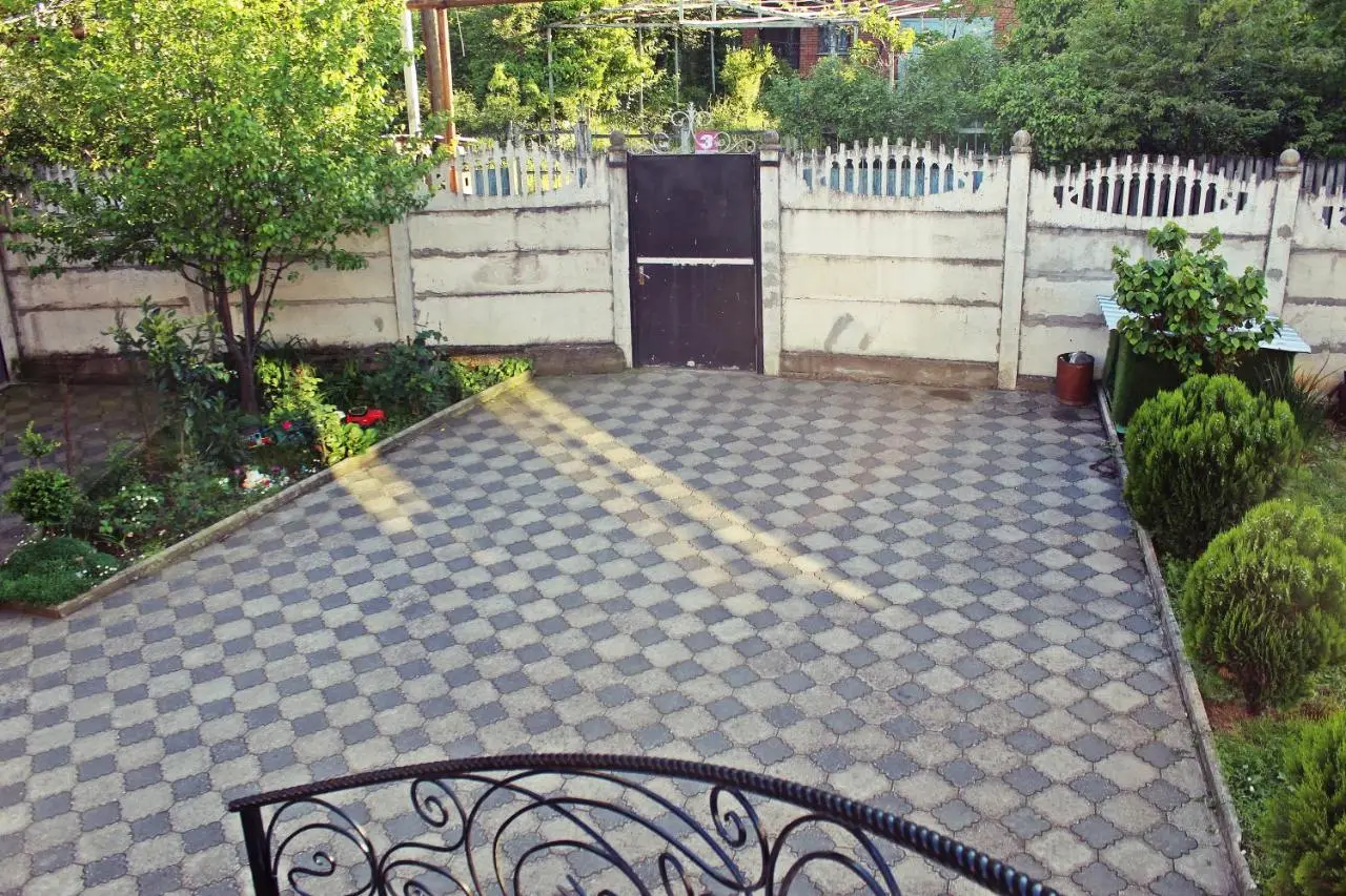 guest house guru