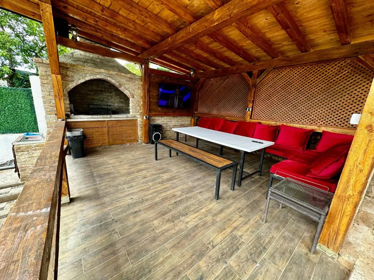 Villa IMAN