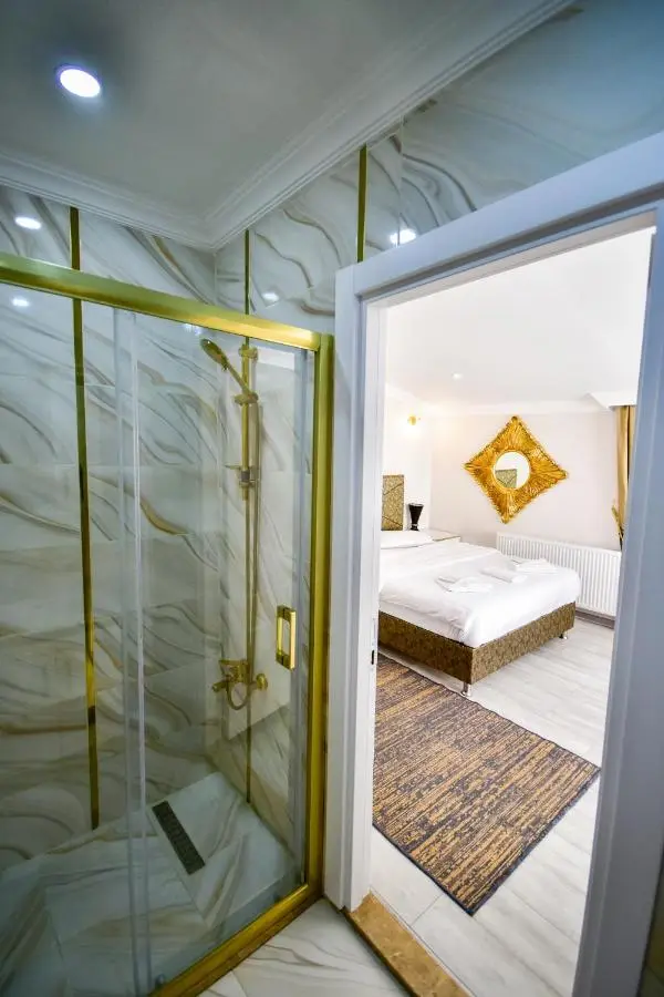 LOCA Suit LİFE AİRPORT HOTEL