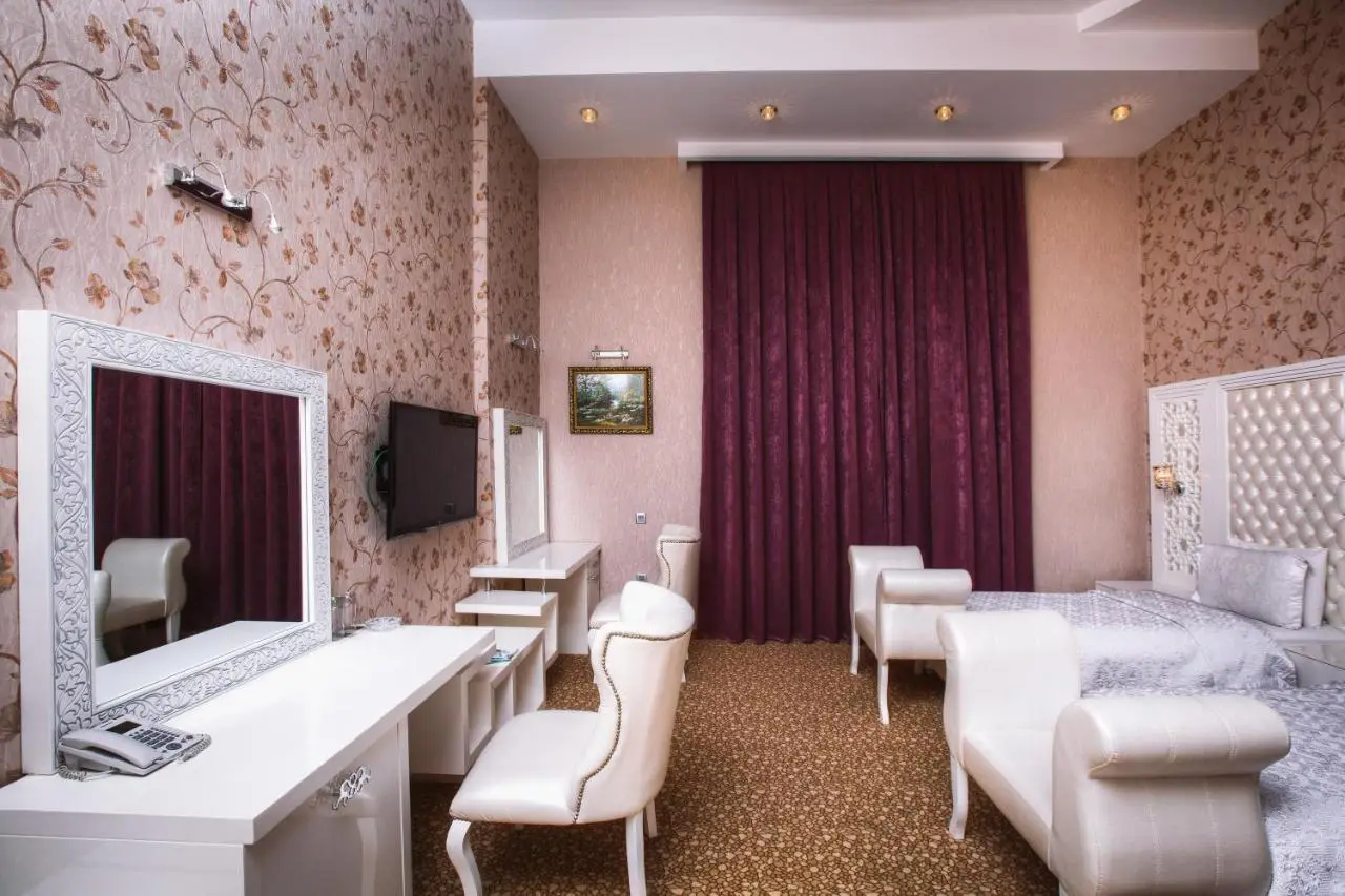 Admiral Hotel