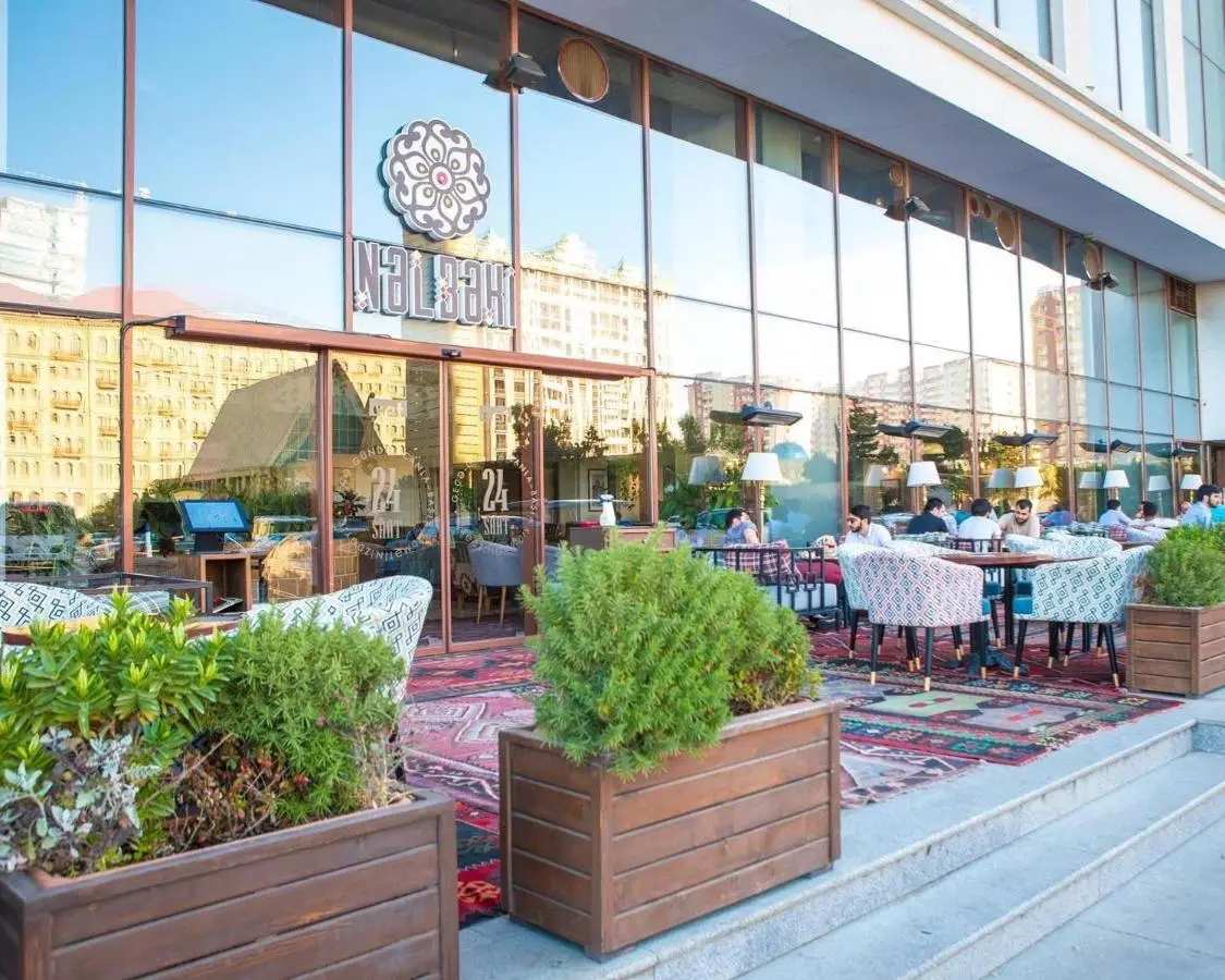 Park Azure 0540