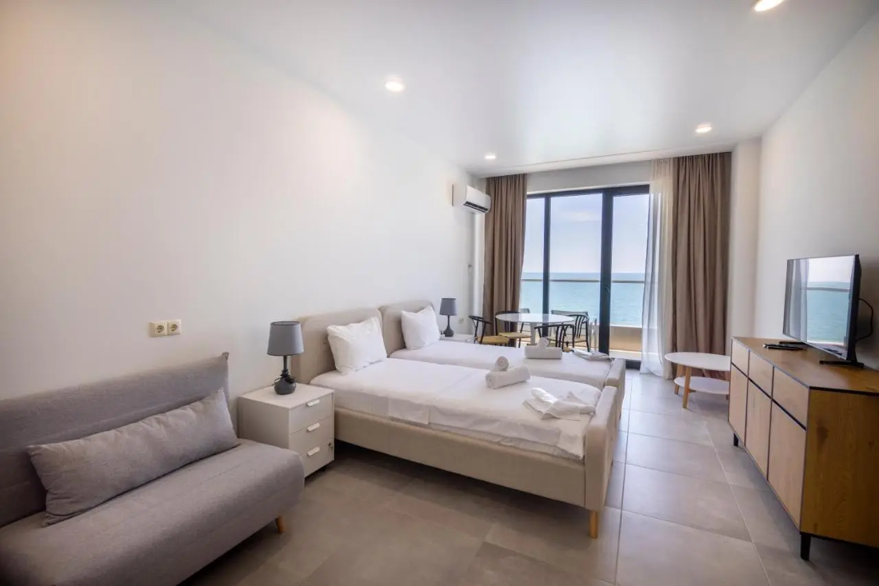 Bamboo Beach Apartments