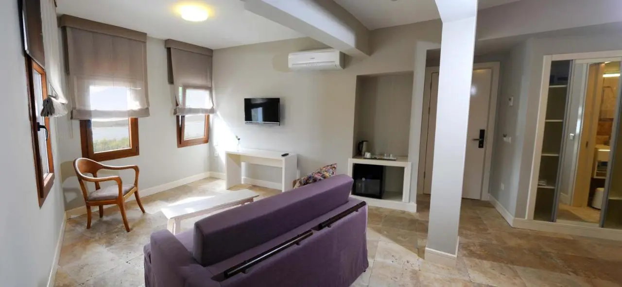Teos Lodge Pansiyon