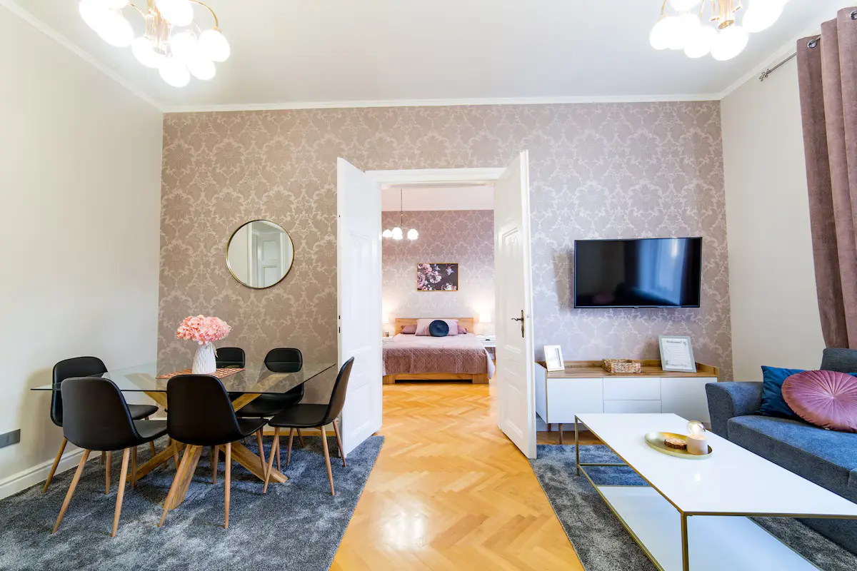 Matilda Luxury: 200+ Reviews | Heart of City