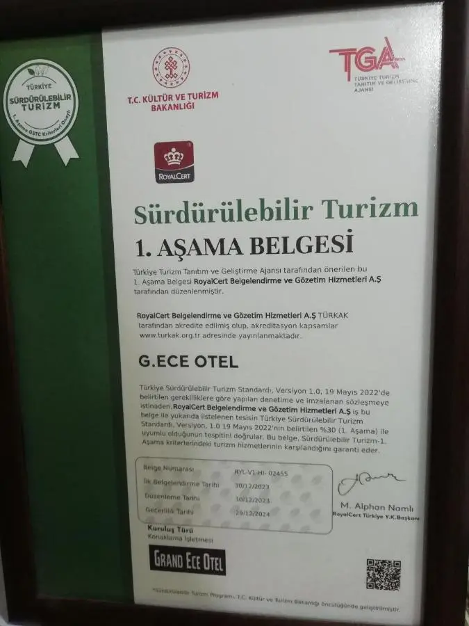 Grand Ece Hotel