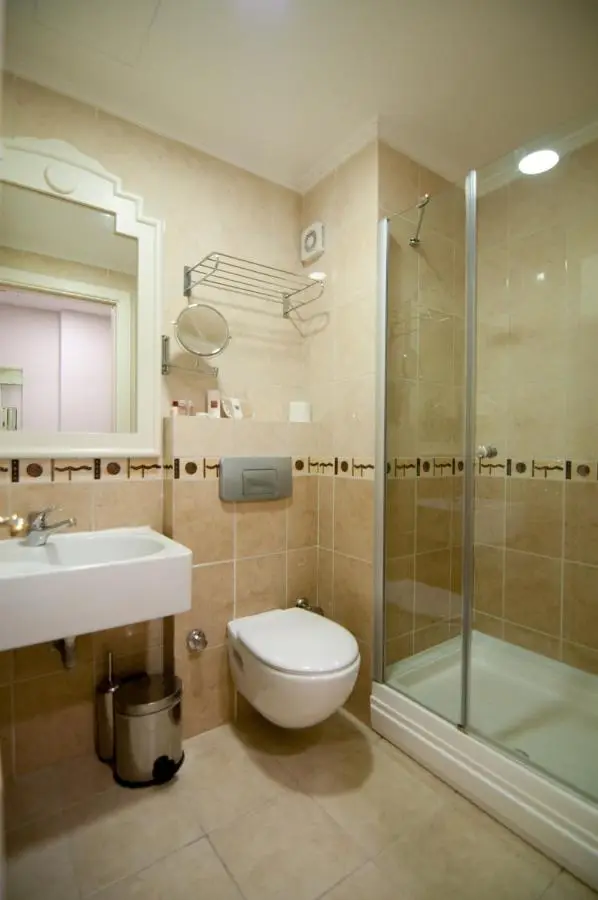 Taksim Metropark Hotel