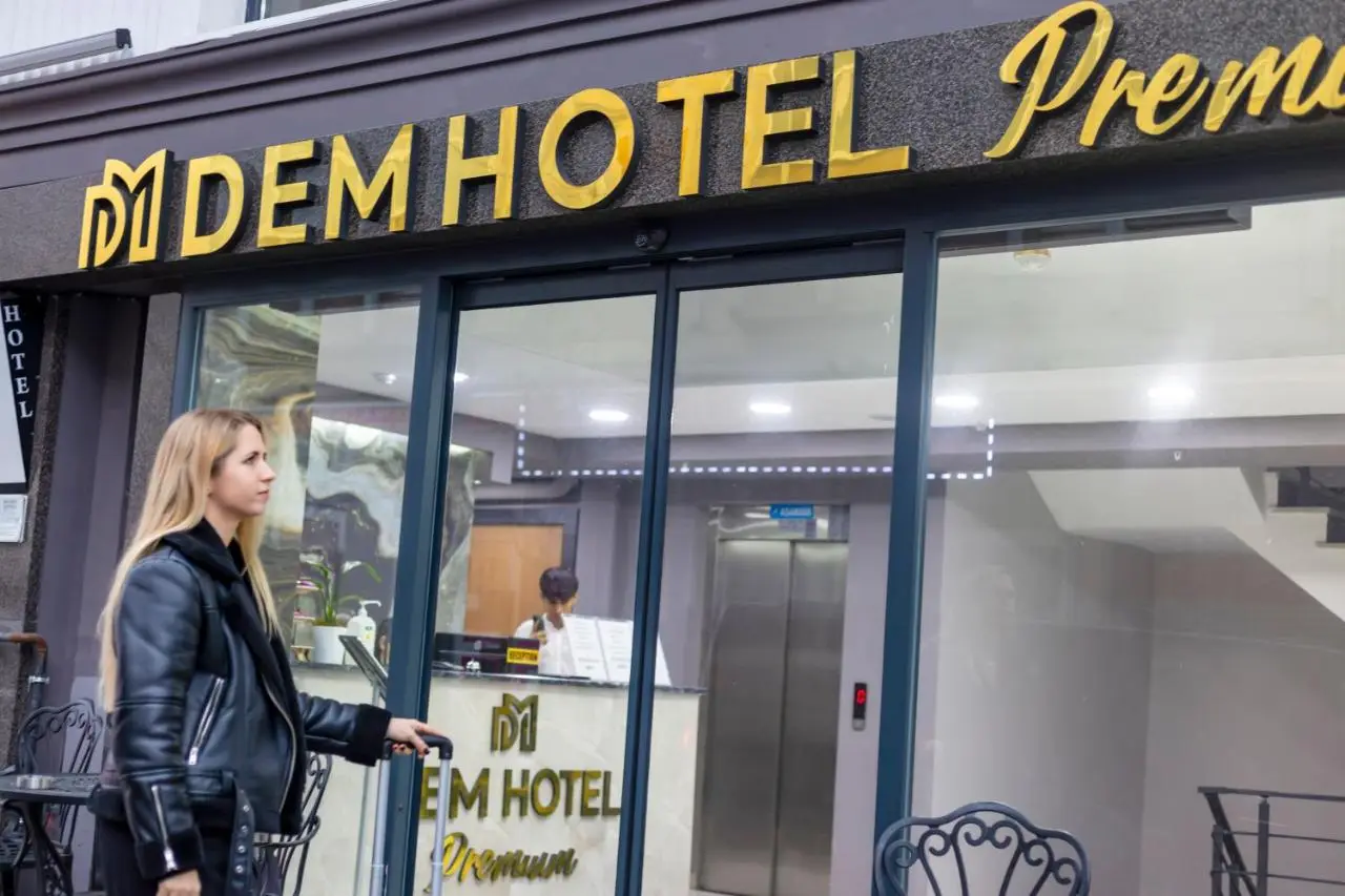 Dem Premium Hotel - Round Trip Airport Service - Istanbul International Airport