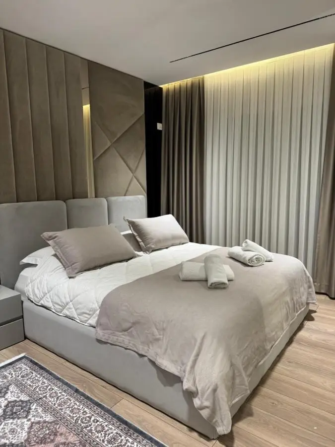 Modern Lake Apartment Tirana - Quiet Stay near Liqeni i Thatë