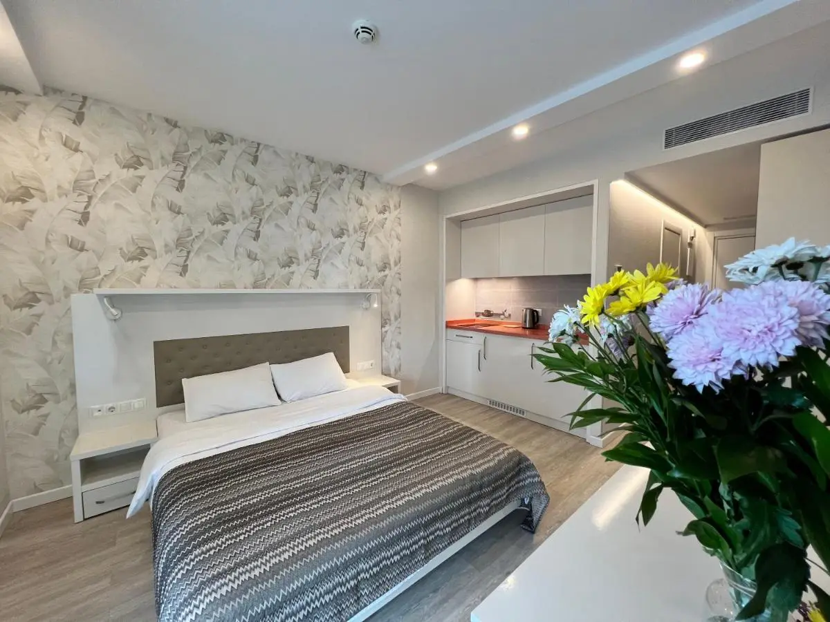 Your Sunshine Apartments in Alliance Palace