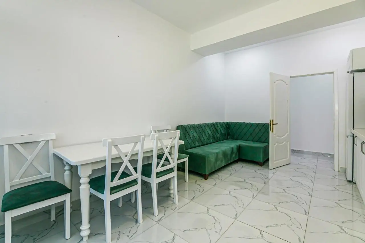 Central Elegance Suite