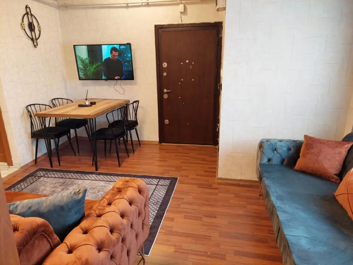 FINDIKZADE SEASIDE FLATS in lively Fatih area very near metro and tourist sights