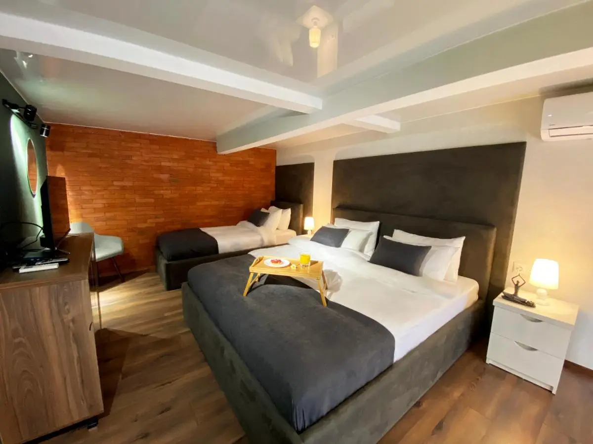 Luxury Duplex Studios - City Center