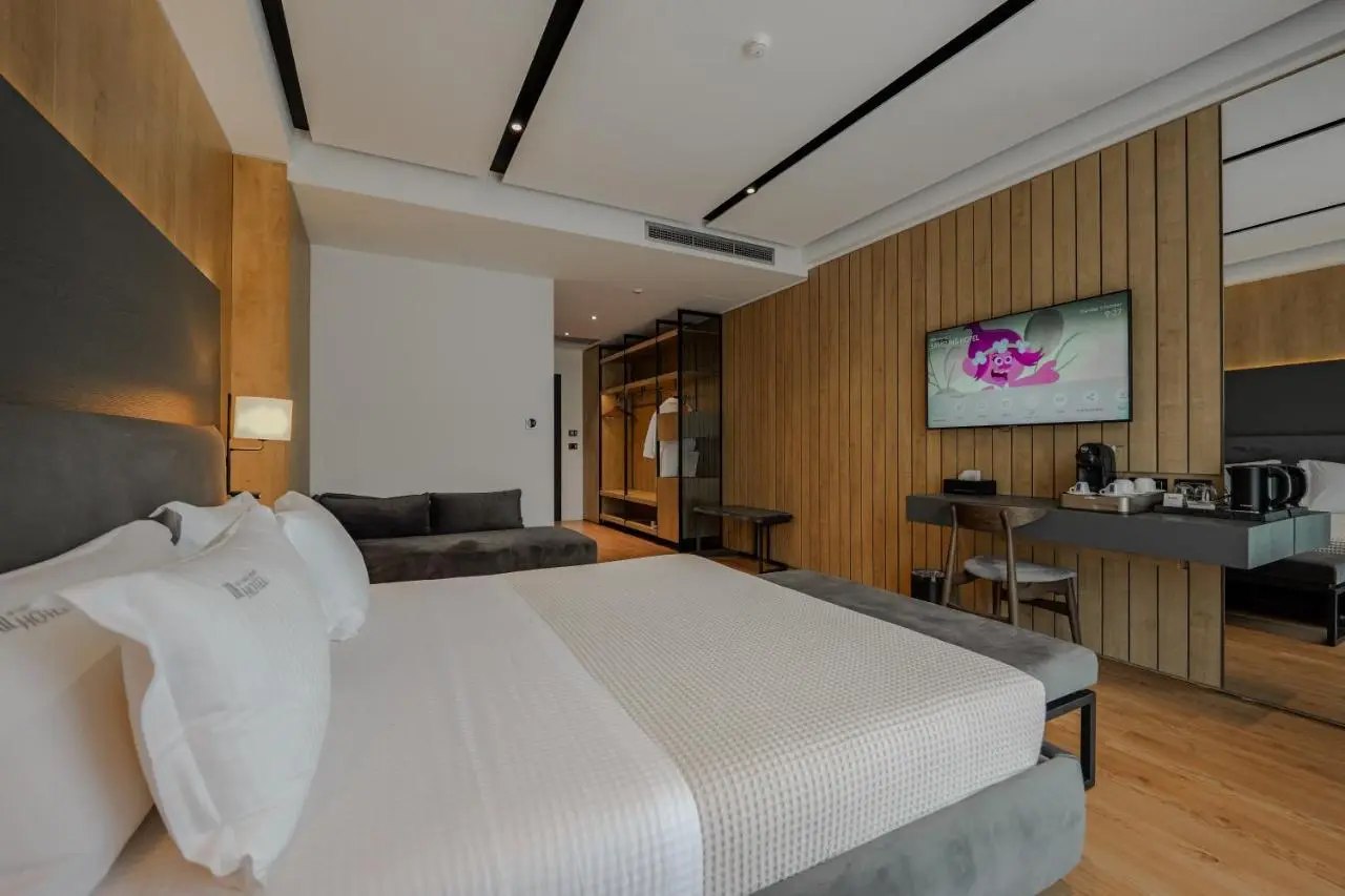 Hotel Uji Ftohte Tepelene