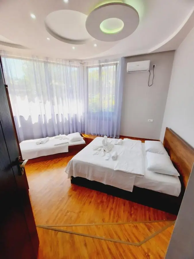 Inaisi Hotel