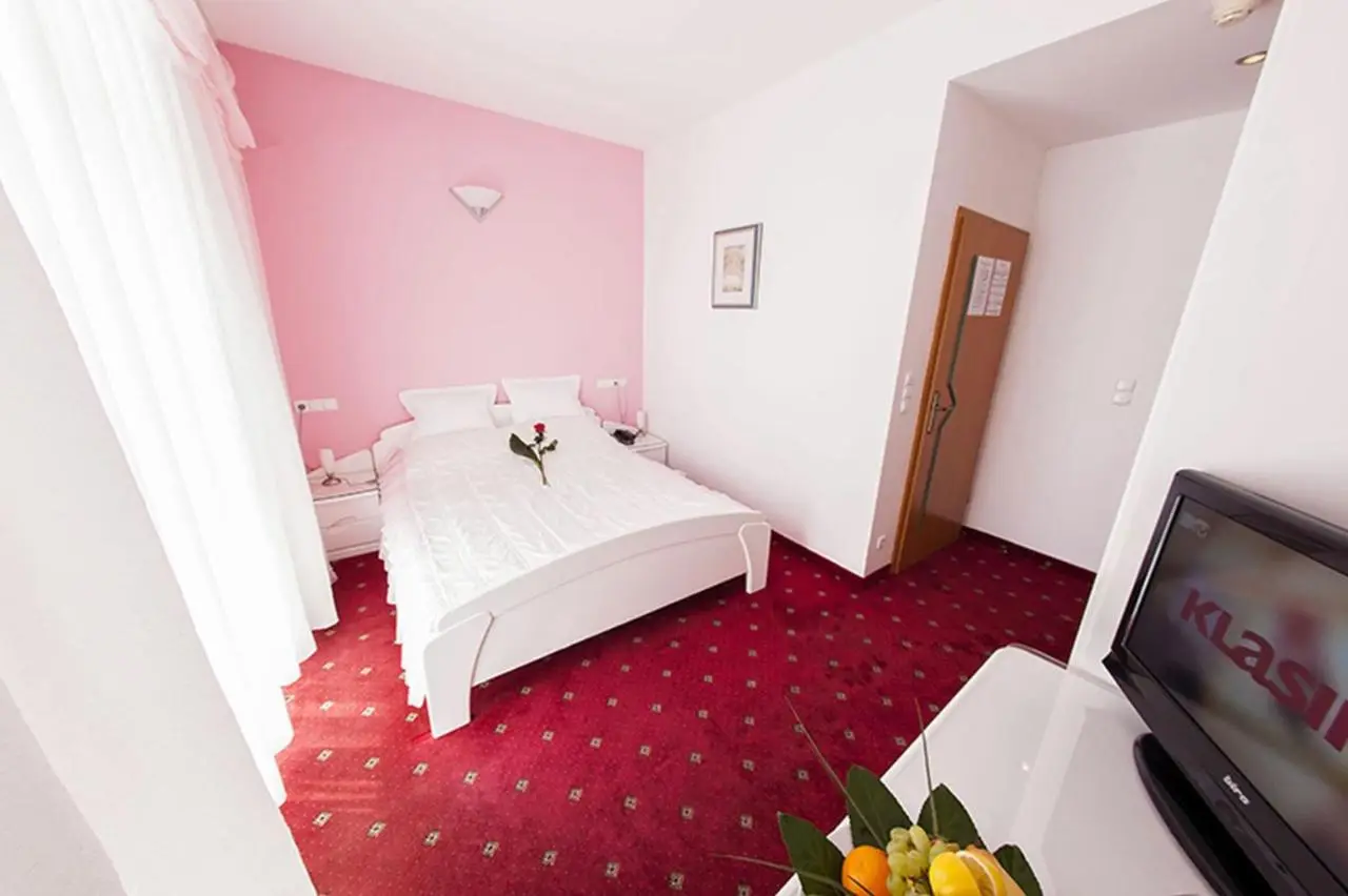 Hotel Senad od Bosne