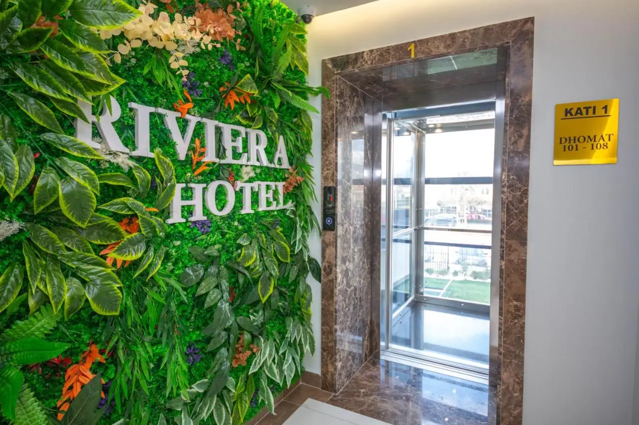 Hotel Riviera