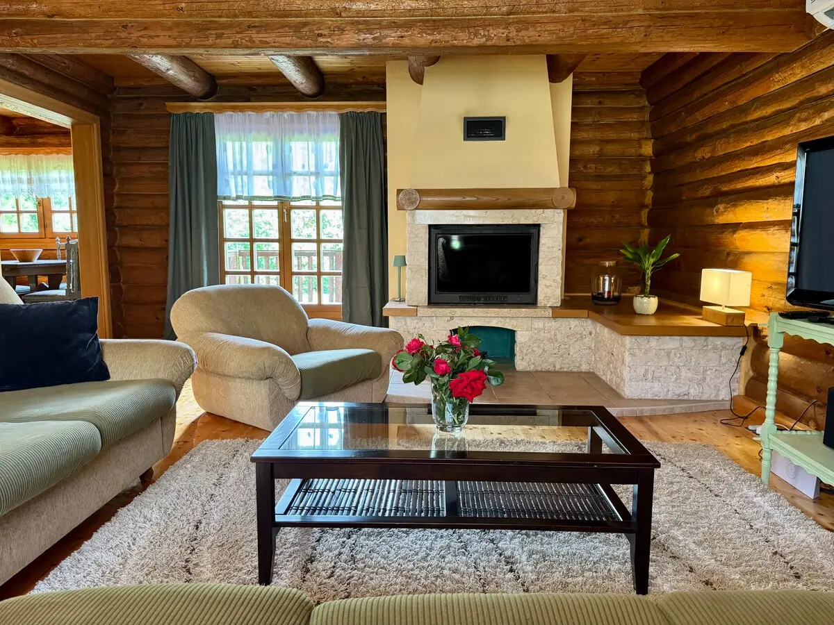 4000m2 Private Riverside Estate