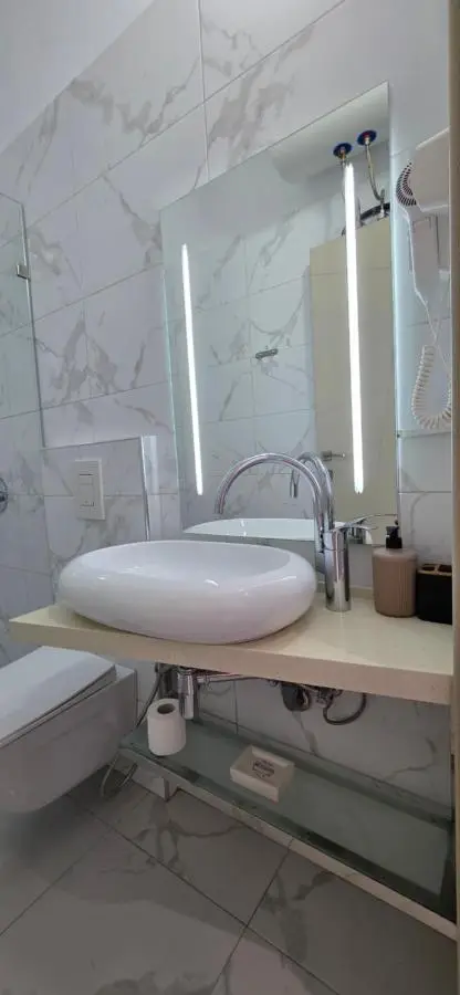 Suncoast Rooms Saranda near Port & Beach
