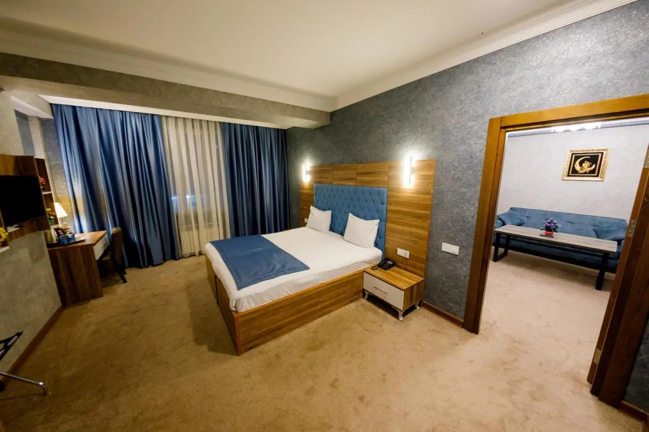 Royal Sapphire Hotel