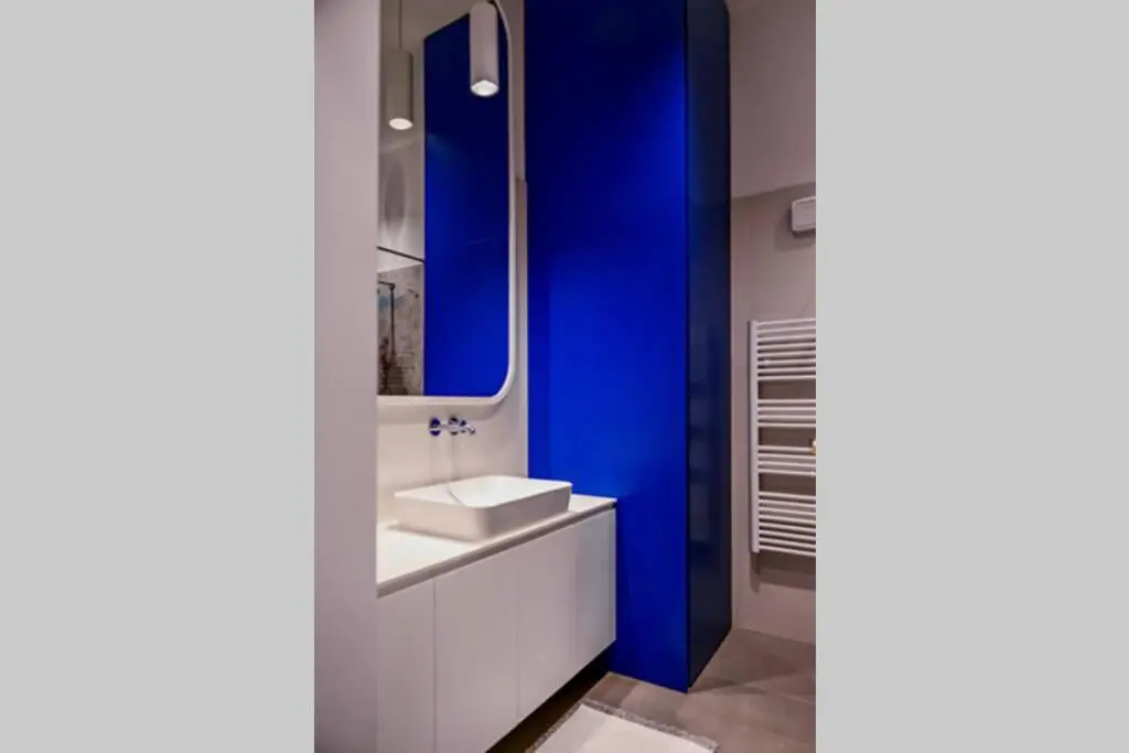 Modern & Comfortable Apartment in the City Center