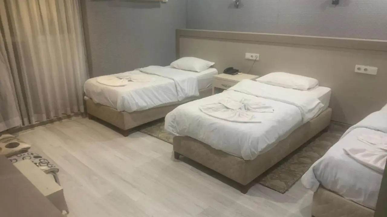 Fly Hotel