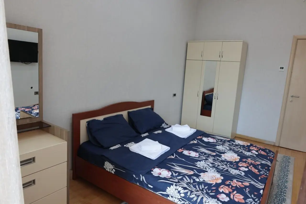 2 bathrooms apartment