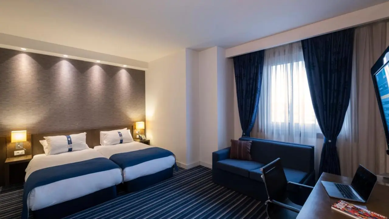 FEZ INN Hotel
