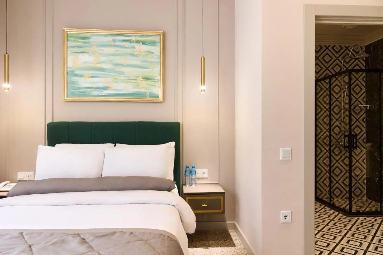 Maestro Address Hotel